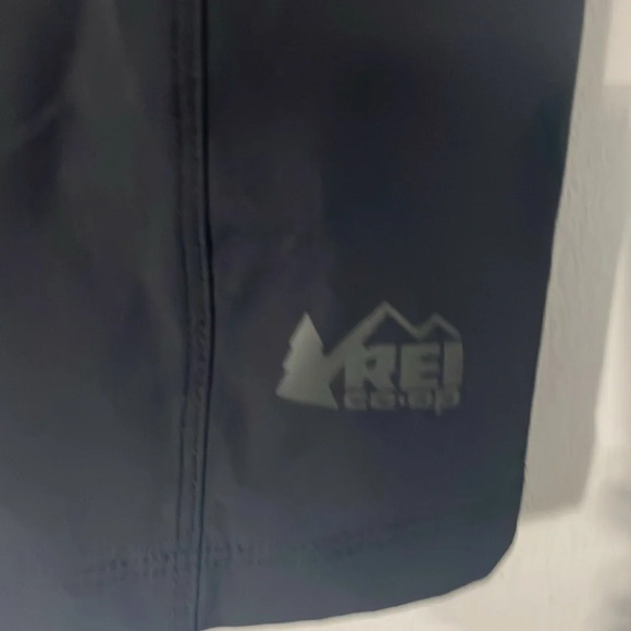 Rei hiking skirt - Picture 5 of 9